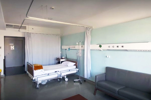غرفة مستشفى الالماني عسير